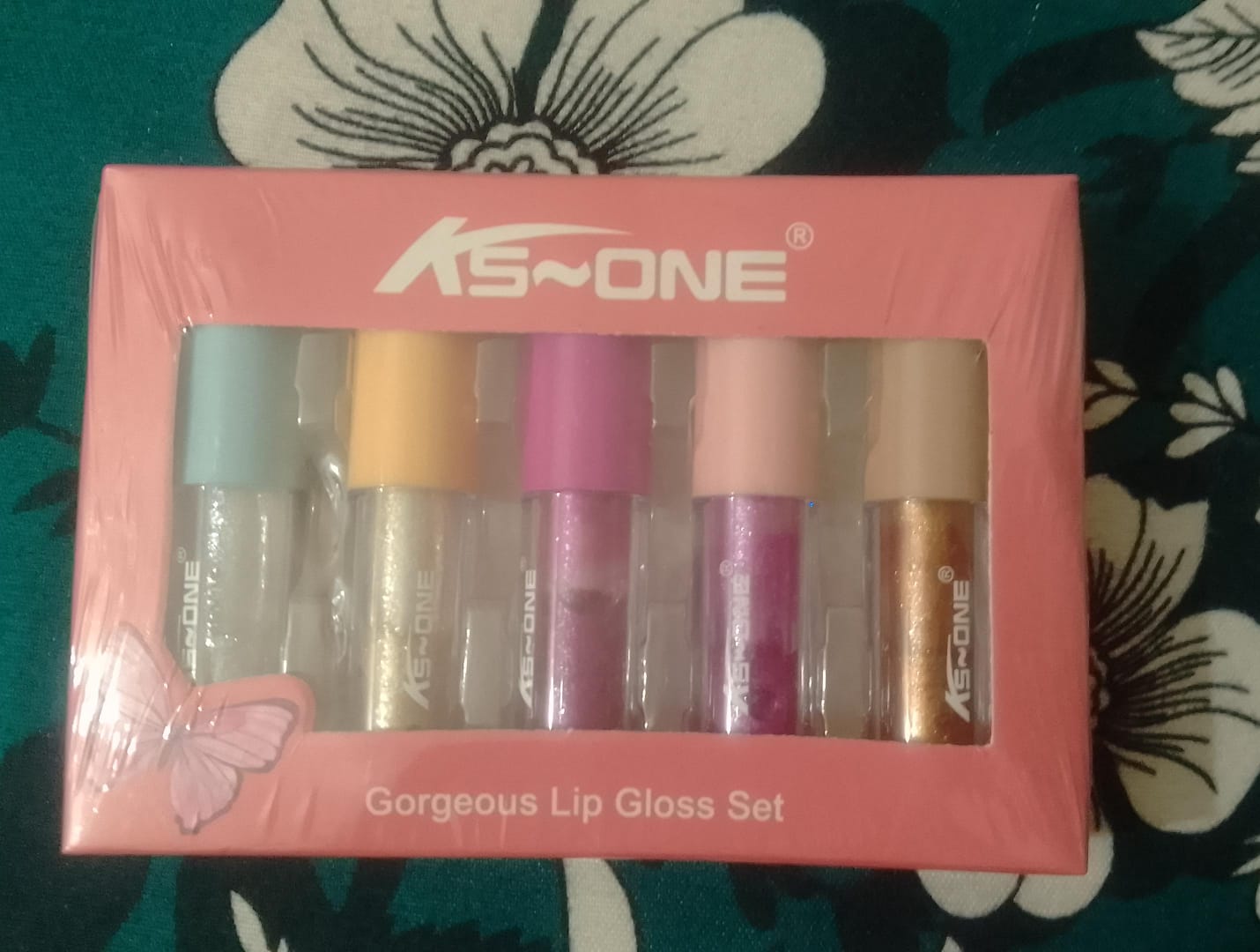 Multipurpose Glitter Makeup – Lip Gloss, Eyeshadow & Eyeliner